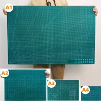 Tabla de Corte A4 PVC 3 mm con Cuadrícula Doble Cara para Aeromodelismo